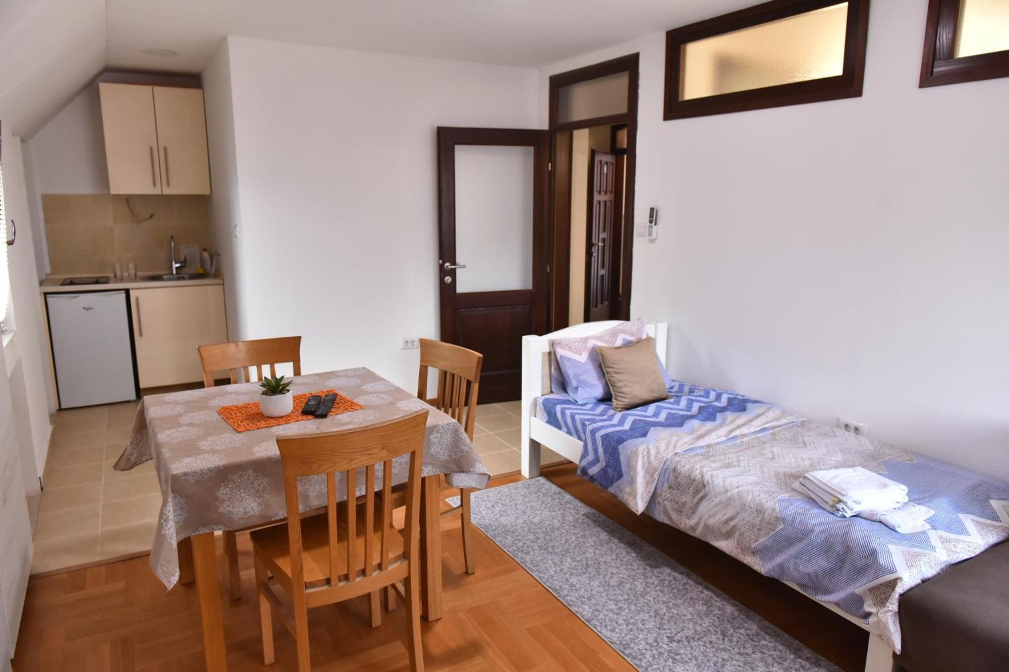 Apartments Ravno ปลูชิเน ห้อง รูปภาพ